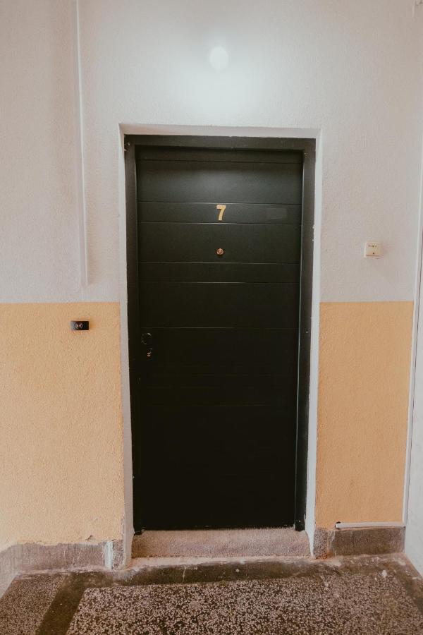 Bloom Suites Πρίστινα Εξωτερικό φωτογραφία